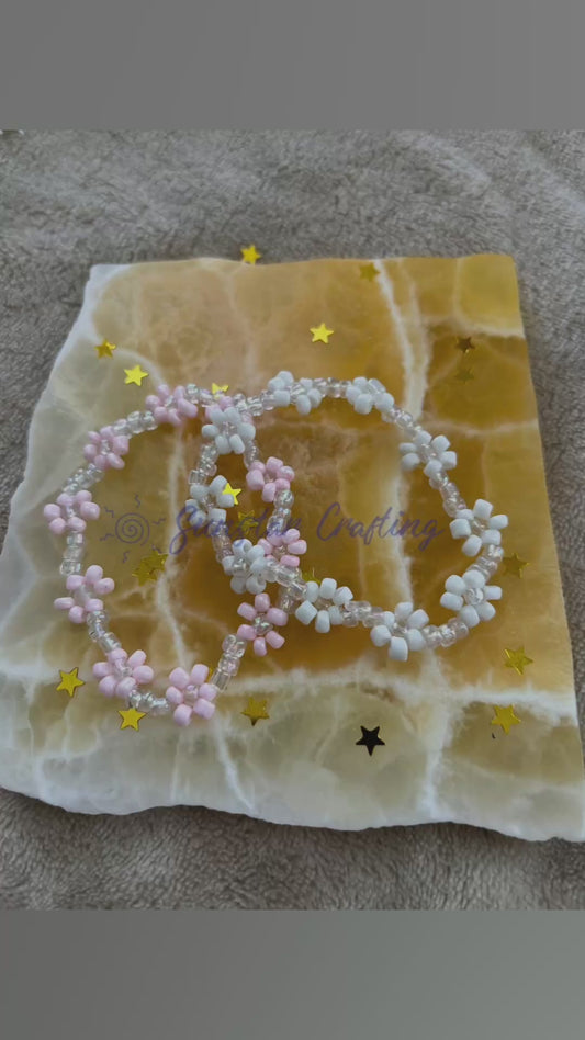 Handmade Flower Seed Bead Bracelet: Elastic Stackable Jewelry